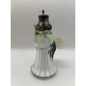 Lady Primrose Celadon Dusting Silk 3 Ounces Glass Shaker NEW